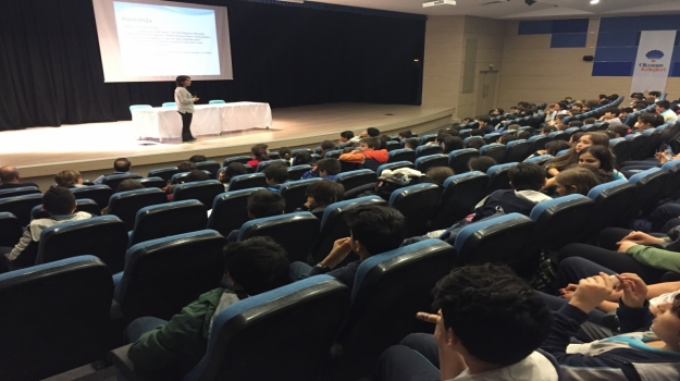 Sancaktepe Okyanus Koleji'nde "Gelecekte Bir Gün Meslekte İlk Gün " Projesi