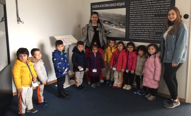 Güneşli  Okul  Öncesi Öğrencileri  Florya Atatürk Köşkünde