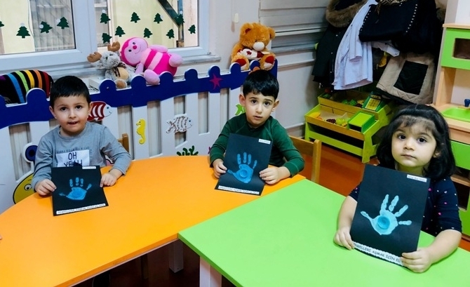 Güneşli Okyanus Koleji Okul Öncesi Çiçekler Grubu Sanat Etkinliğinde