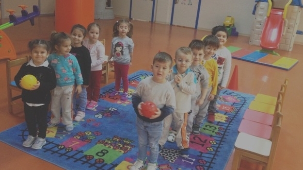 Güneşli Okyanus Koleji Okul Öncesi Çiçekler Grubu Oyun Etkinliğinde