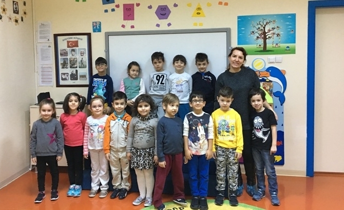 Güneşli Okyanus Koleji Okul Öncesi Gezegenler Grubu Aile Katılımı Etkinliğinde