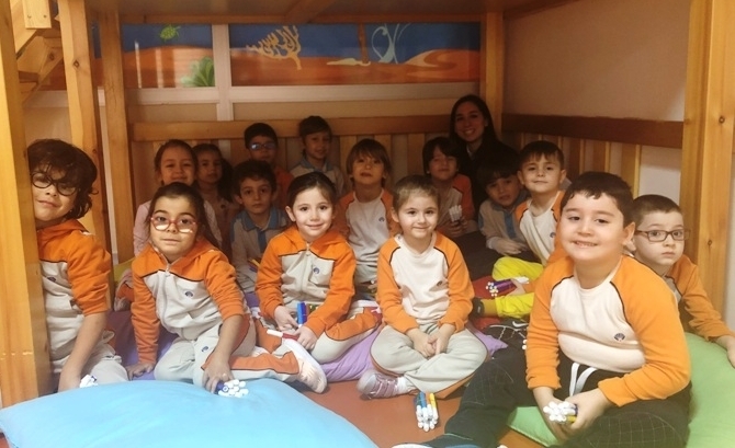 Güneşli Okyanus Koleji Okul Öncesi Gezegenler Grubu Sosyal Beceri Dersinde