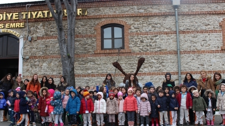Halkalı Okul Öncesi Öğrencileri Çiftlikte Patırtı İsimli Tiyatro Oyununu İzlediler.
