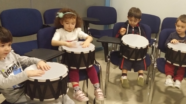 Halkalı Okyanus Koleji Ağaçlar Grubu Müzik Dersinde