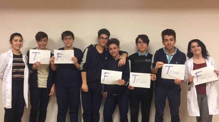 İncek Okyanus Anadolu Lisesi 9. Sınıflarımız True/False Heyecanını Doyasıya Yaşadı