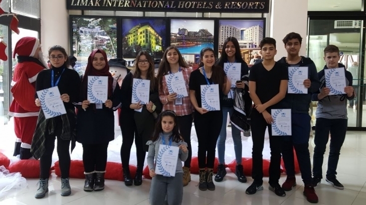 İncek Okyanus Anadolu Lisesi O'MUN Konferansı'nda!