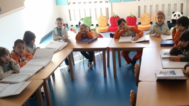 İncek Okyanus Koleji Güneş Grubu Fastrackids Dersinde
