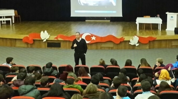İncek Okyanus Kolejinde Kariyer Belirleme Semineri