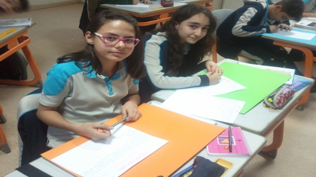 Ortaokul Öğrencilerinin İnsan Hakları Panosu