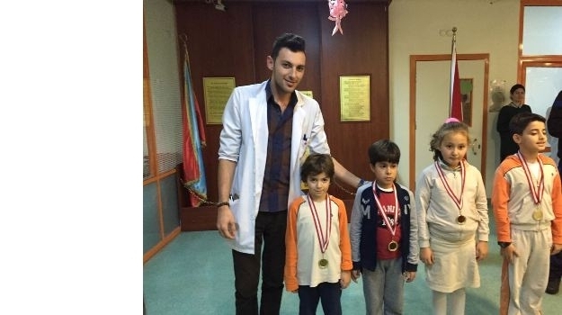 Beylikdüzü Okyanus İlkokul Kasım Ayı Müzisyenlerimiz Madalyalarını Aldılar