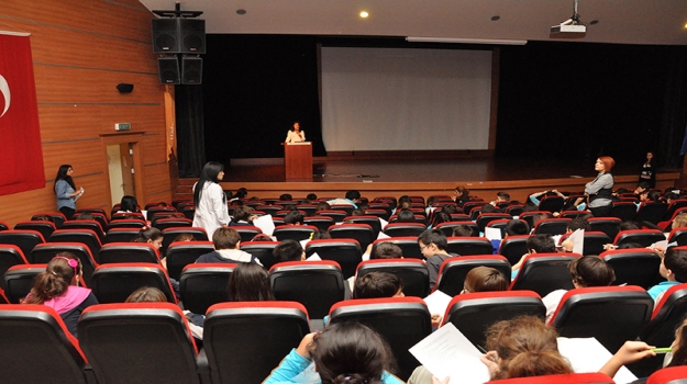 Ortaokul Öğrencilerine "Kendi Öğrenme Tarzını Bul" Semineri