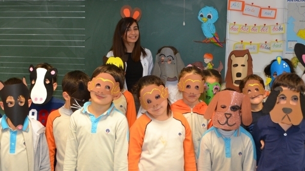 Konyaaltı Okyanus 1. Sınıf Öğrencileri İngilizce Dersinde 'The Favourites' Etkinliği Yaptılar