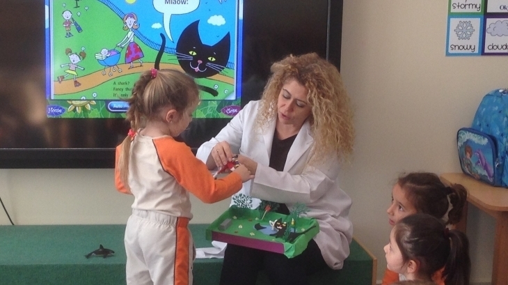Mavişehir Okyanus Koleji Okul Öncesi Yunuslar Grubu Öğrencileri "Shark İn The Park" Hikayesini Dinlediler