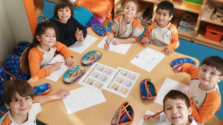 Mavişehir Okyanus Koleji Yıldızlar Grubu Öğrencileri Paraları tanıyor
