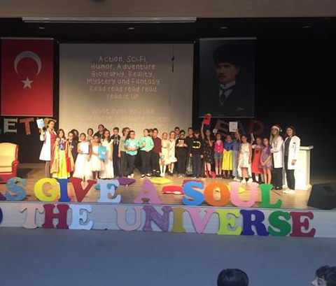 Mimaroba Okyanus Koleji Ortaokulu 5. Sınıf Öğrencileri Tarafından Language Day (Dil Günü) Etkinliği gerçekleştirildi