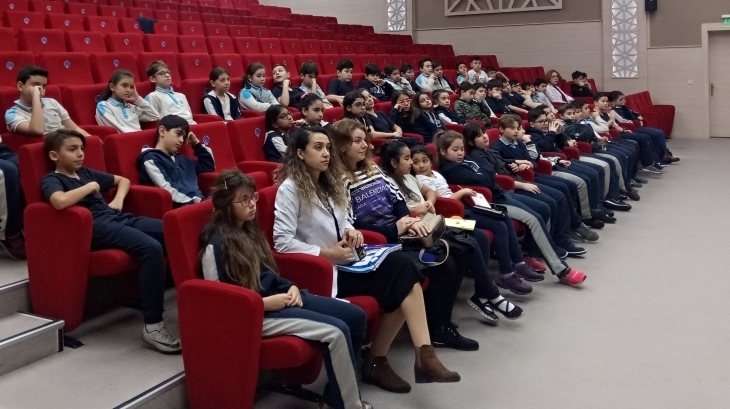 Mimarsinan Okyanus Koleji'nde Gelecekte Bir Gün Meslekte İlk Gün Projesi Veli Meslek Tanıtımları Başladı