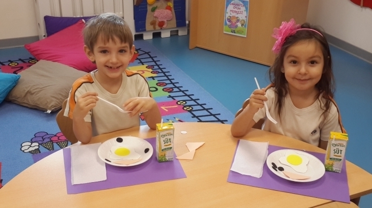 Mimarsinan Okyanus Koleji Okul Öncesi Mercanlar Grubu Bilingual Etkinliğinde