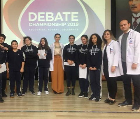 Mimarsinan Okyanus Koleji Ortaokulu Debate Yarışması Heyecanı
