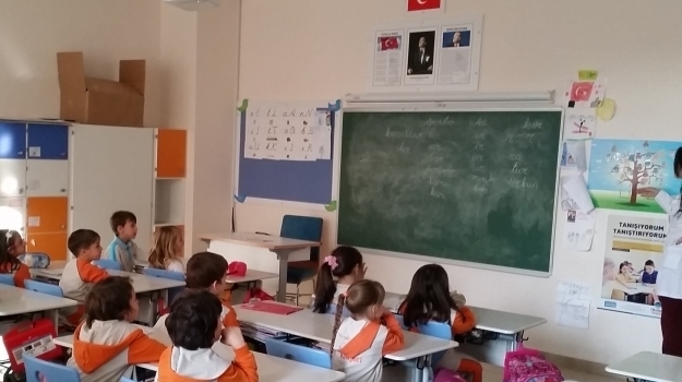 Nilüfer Okyanus Okul Öncesi A Grubu Öğrencileri İlkokula Hazırlık Dersinde