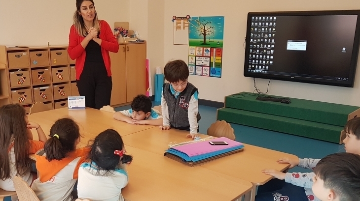Okul Öncesi Gezegenler Grubu Aile Katılimı Etkinliği Kapsamında Takvim Oluşturdular.