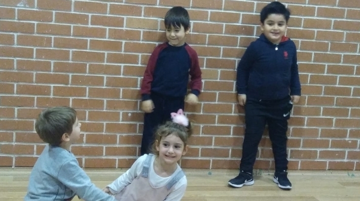Okul Öncesi Öğrenciler İlgi Yetenek Drama Dersinde