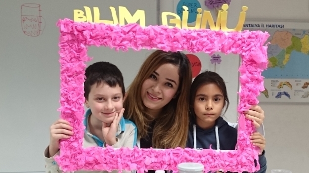 Konyaaltı Okyanus 2-C Sınıfının "Bilim Günü" Etkinliği