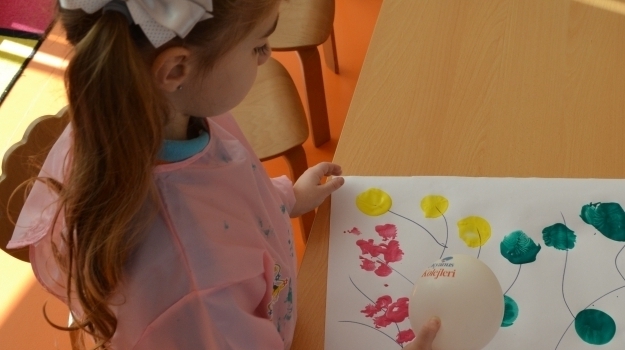 Konyaaltı Okyanus Okul Öncesinde 'Balon Baskısı' Etkinliği