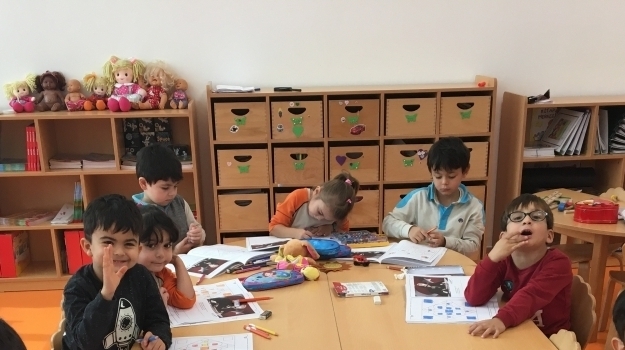 Özel Konyaaltı Okyanus Koleji Okul Öncesi Güneş Grubu Okuma- Yazmaya Hazırlık Dersinde