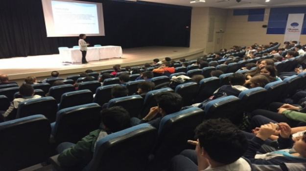 Okyanus Koleji'nde "Gelecekte Bir Gün Meslekte İlk Gün " Projesi