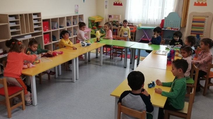 Sancaktepe Okyanus Koleji Okul Öncesi Çiçekler Grubu Öğrencileri Serbest Oyun Etkinliğinde