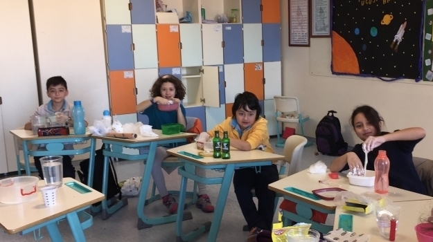 Ataşehir Okyanus Üstün Zekalılar Öğrencileri 'Oobleck' Yaptılar
