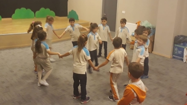 1.Sınıflar Drama Dersinde