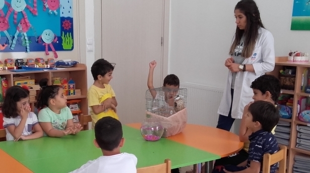 Adana Okyanus Koleji Anaokulu Öğrencileri Hayvanları Koruma Gününü Kutladı