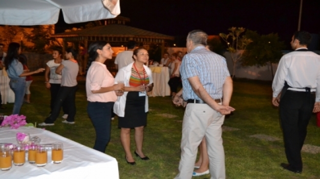 Adana Okyanus'ta Ortaokul Velilerine Kokteyl