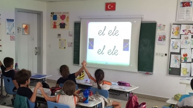 Antalya Okyanus Koleji 1-A sınıfı El Ele