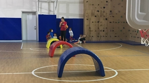 Antalya Okyanus Koleji Okul Öncesi Kademesi  Beden Eğitimi Dersinde