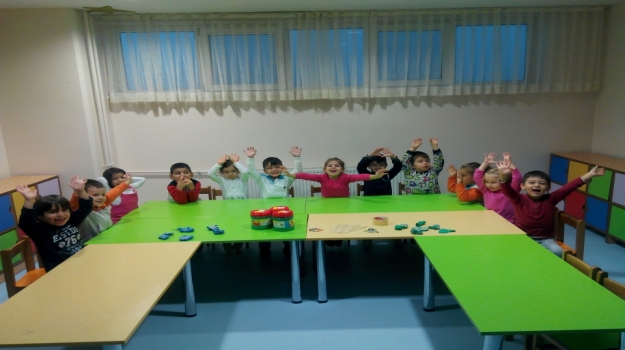 Avcılar Okyanus Okul Öncesi Ağaçlar Grubu Gezegenleri Öğreniyor