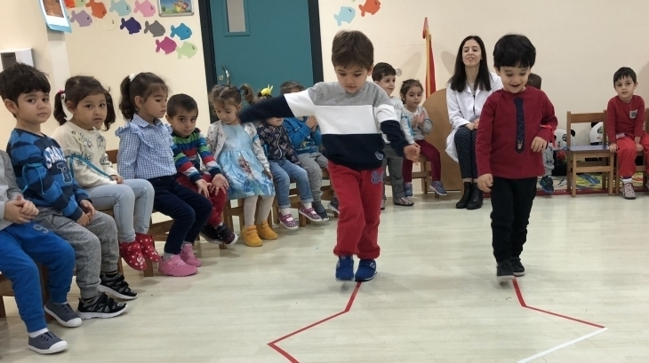 Avcılar Okul Öncesi C Grubu Öğrencileri Okulumda Eğlenerek Yarışıyorum Etkinliğinde