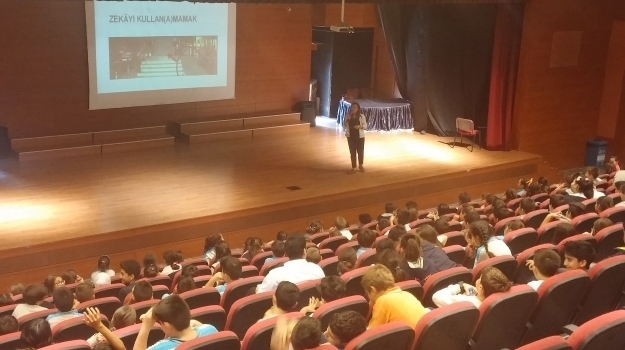 Avcılar Okyanus Koleji “Türk Beyin Takımı İle Akıl Oyunları Sunumu” etkinliği düzenledi.