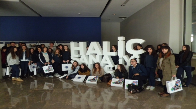 Bahçeşehir Güzel Sanatlar Lisesi Resim Bölümü Öğrencilerinden Haliç’e Ziyaret