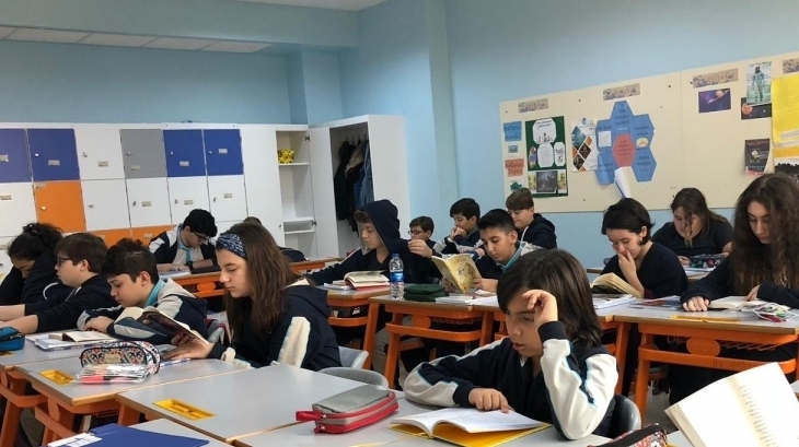 Bahçeşehir Okyanus Koleji Ortaokul Kademesi Kitap Okuma Etkinliği