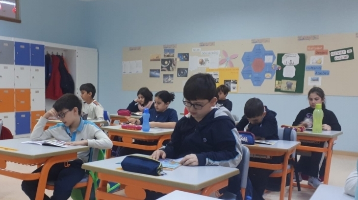 Bahçeşehir Okyanus Koleji Ortaokul Kademesi Kitap Okuma Etkinliği