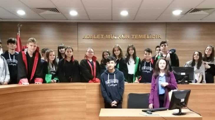 Bahçeşehir Okyanus Lisesi Hukuk Kariyer Kulübü Öğrencileriyle Sanal Mahkeme Uygulamasında