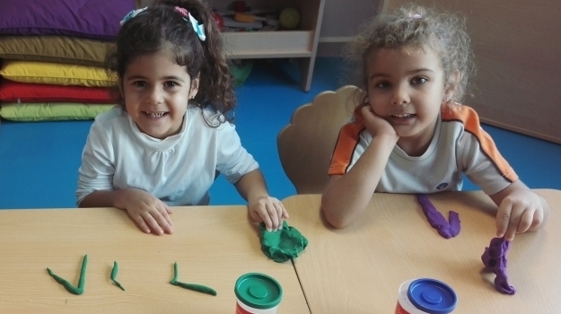 Mavişehir Balıklar Grubu Okuma Yazma Dersinde "1" rakamını tanıdılar.
