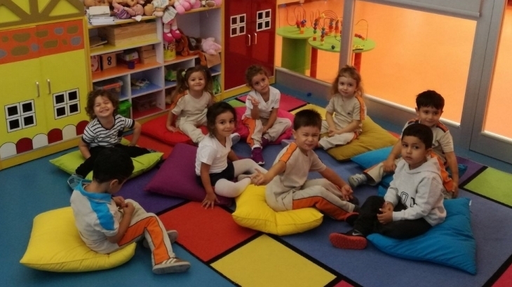 Beykent Okyanus Koleji Çiçekler Grubu Oyun Etkinliği Zamanı;