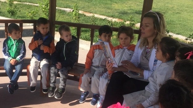 Beykent Okyanus Okul Öncesi Balıklar Grubu Açık Havada Hikaye Etkinliği Gerçekleştirdi