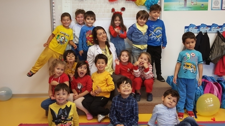 Beykent Okyanus Koleji Okul Öncesi Balıklar Grubu Öğrencileri Renk Partisi Etkinliğinde