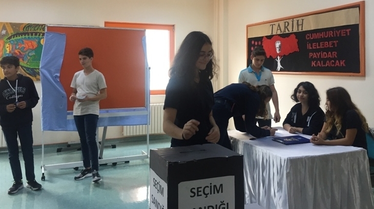 Beylikdüzü Okyanus  Anadolu Lisesi  Okul Başkanını Seçti