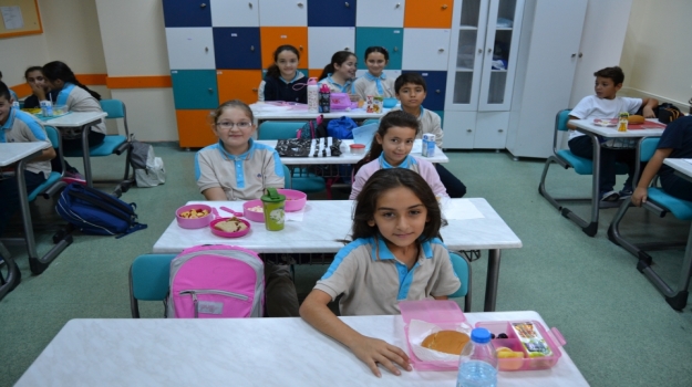 Beylikdüzü Okyanus Öğrencileri Sandviç Yapma Etkinliğinde