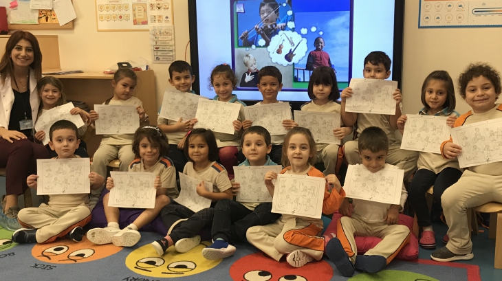 Bornova Okyanus Koleji Okul Öncesi Gezegenler Bulutlar ve Yıldızlar Grubu FasTracKids Dersinde